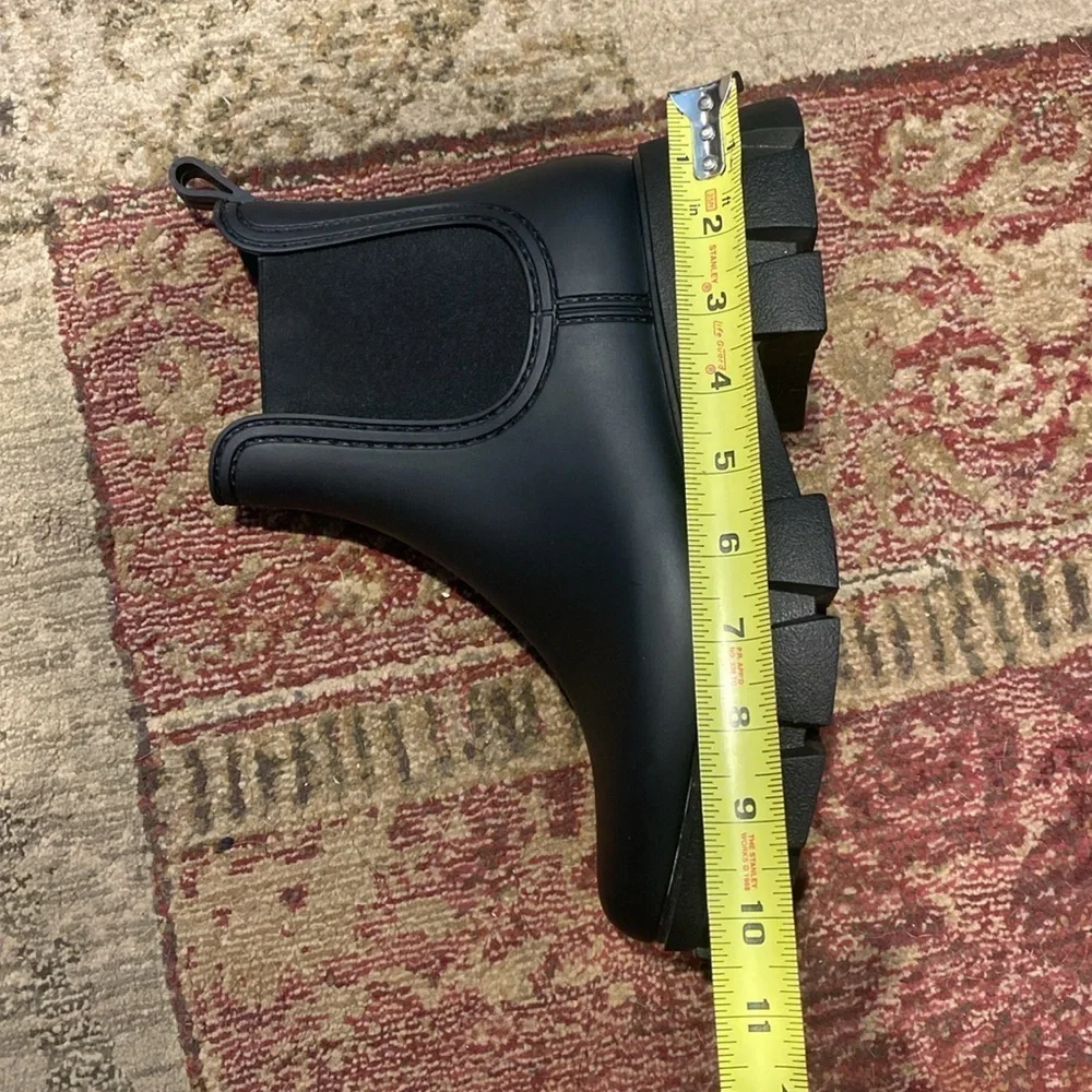 Jeffrey Campbell store rain boot women’s size 9 🆕